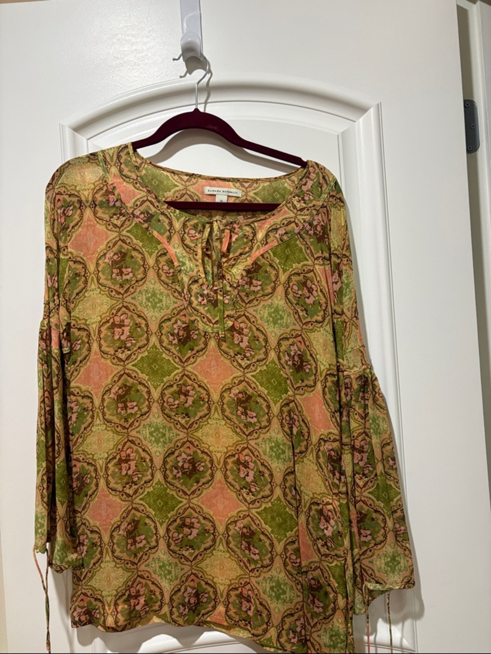 Banana Republic Semi Sheer Soft Printed Boho Blouse - Green & Pink Long Sleeve M